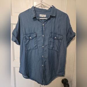 Thread & Supply Washed Denim Short Sleeve Button-Up in Light Blue